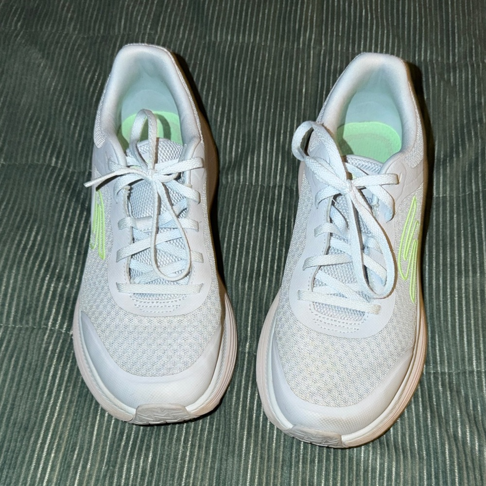 Light Blue Athletic Sneakers with Neon Green Accent